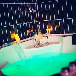 Du Mont D'or - Baignoire - Minibar Offert Marseille